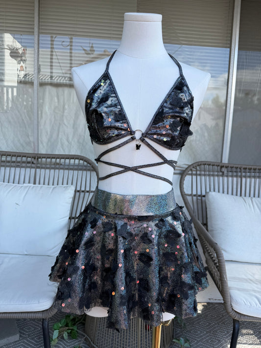 BLACK FLUTTER - SAMPLE SALE