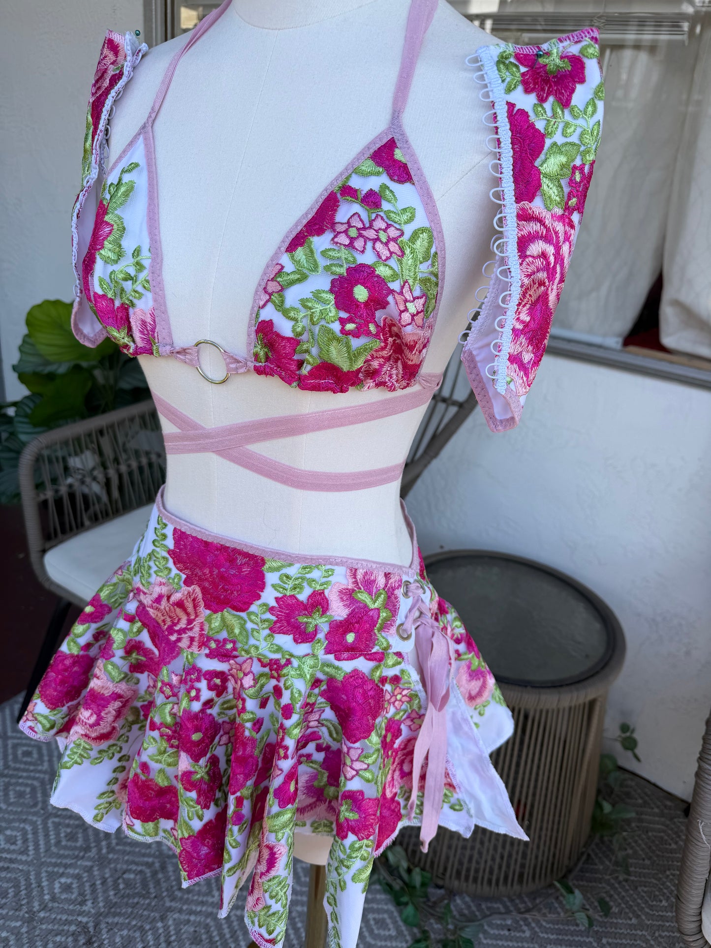 PINK FLOWER - SAMPLE SALE