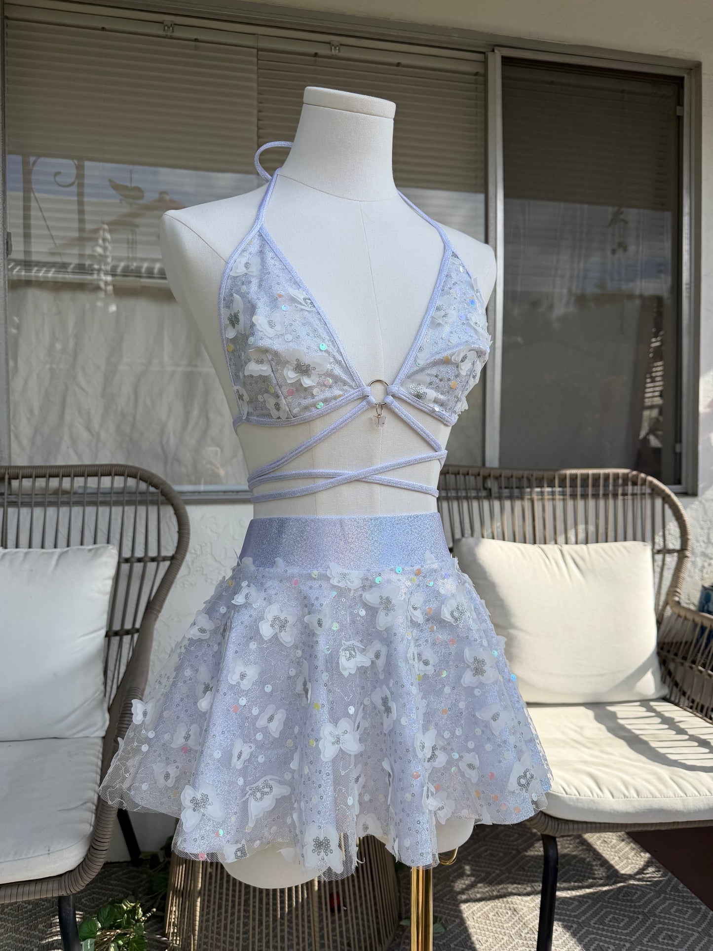 WHITE LOVE - SAMPLE SALE