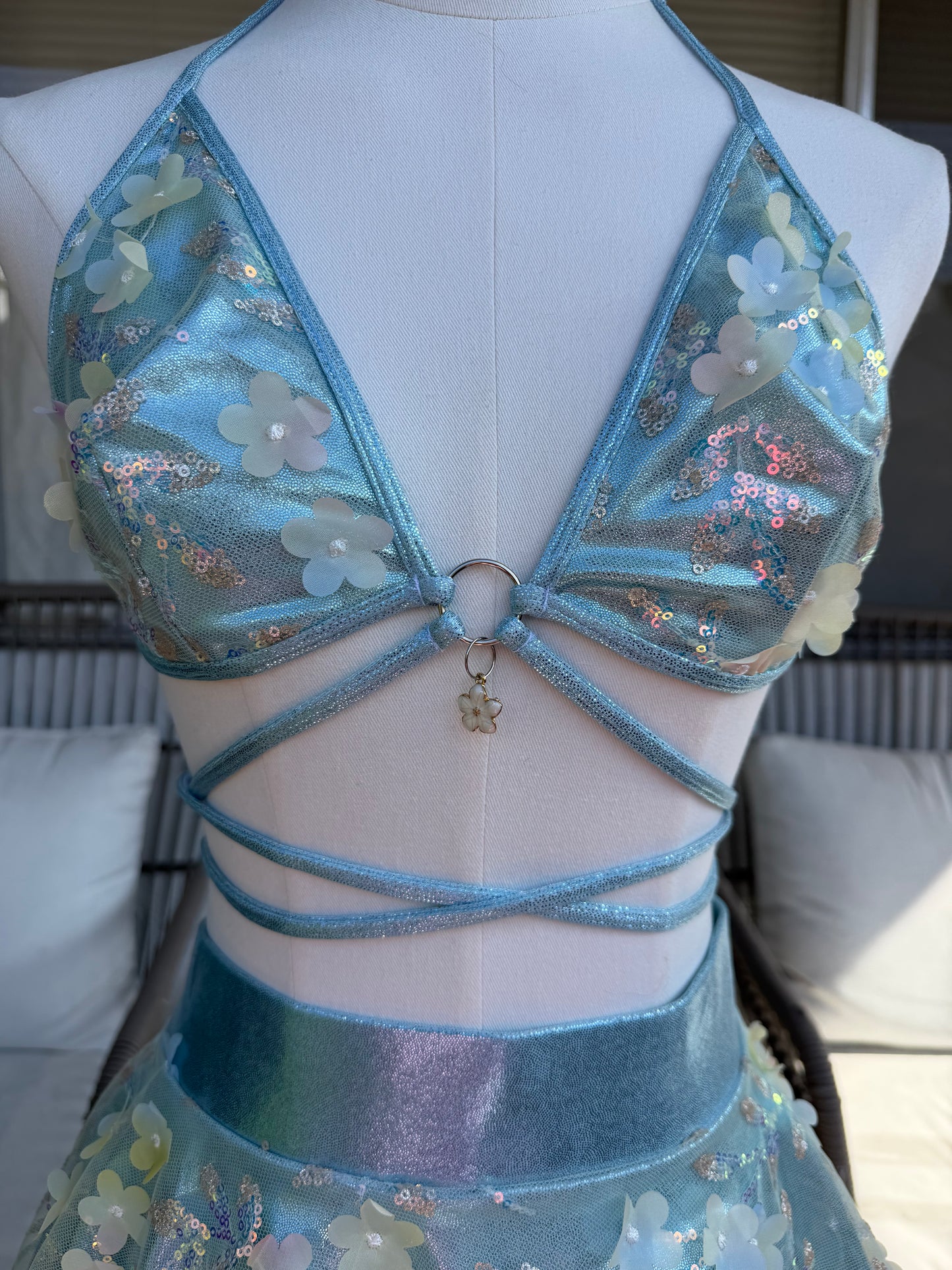 BLUE FLOWER - SAMPLE SALE