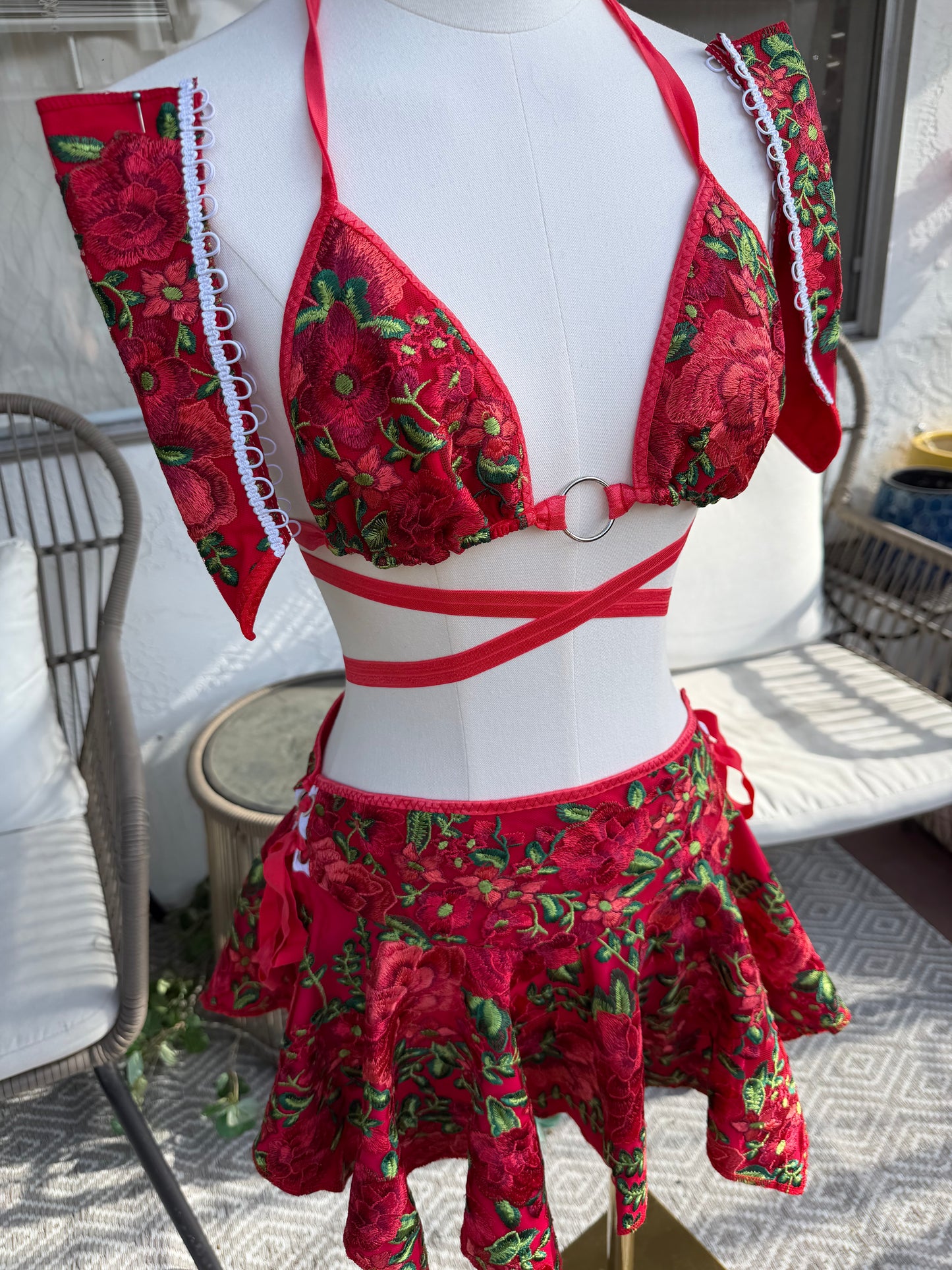 RED FLOWER - SAMPLE SALE