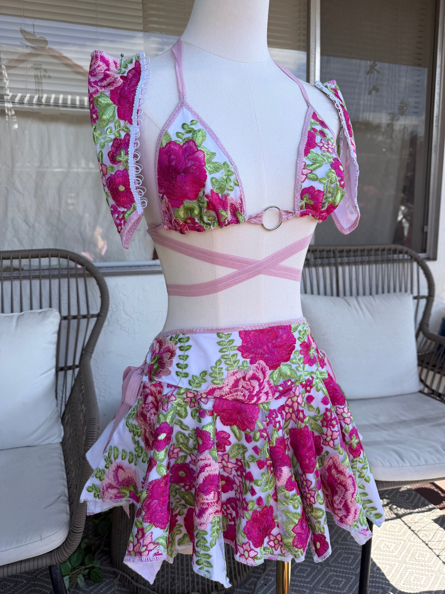 PINK FLOWER - SAMPLE SALE