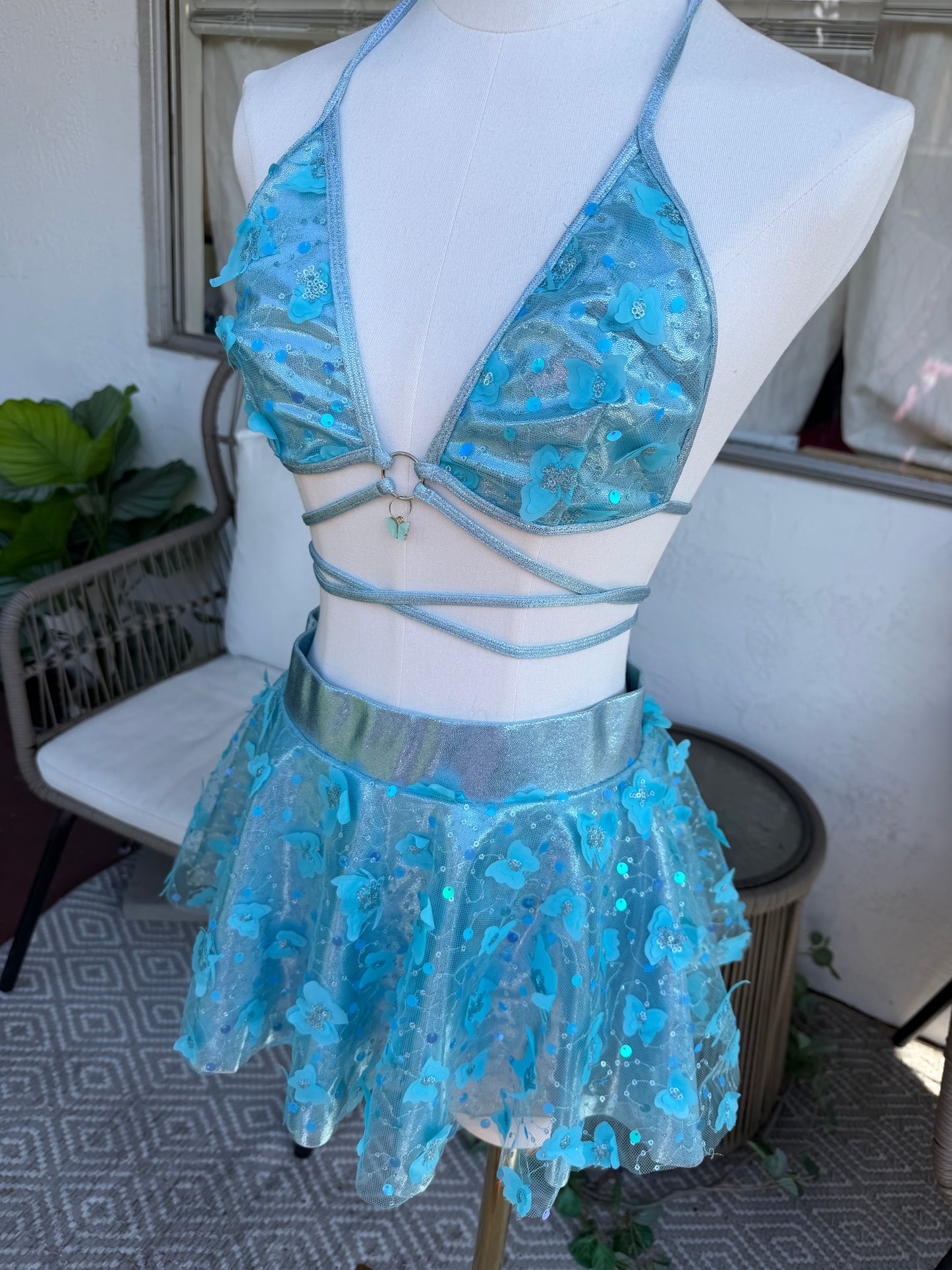 BLUE FLUTTER - SAMPLE SALE
