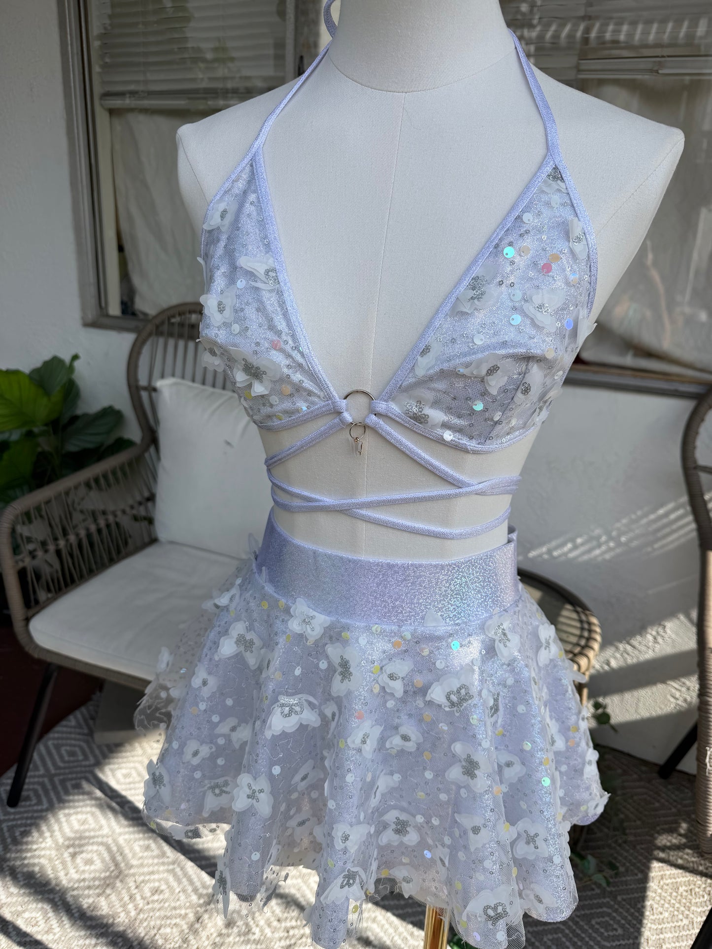 WHITE LOVE - SAMPLE SALE